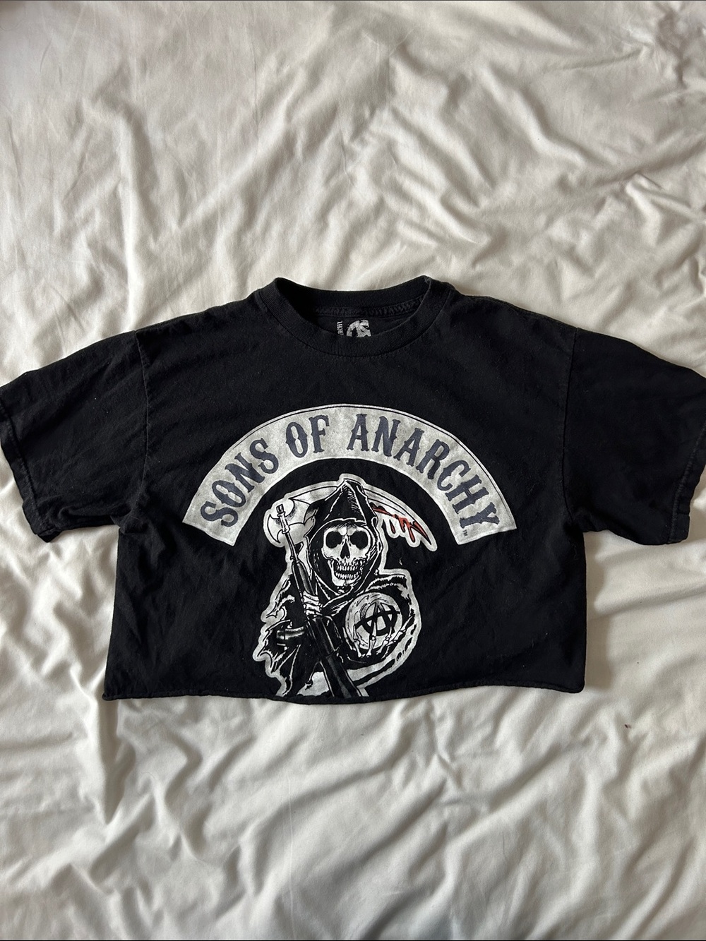 Black Graphic women Crop Tee 100% cotton